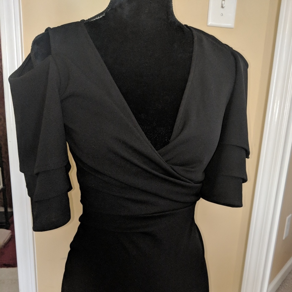 Dress - Picture 2 of 4